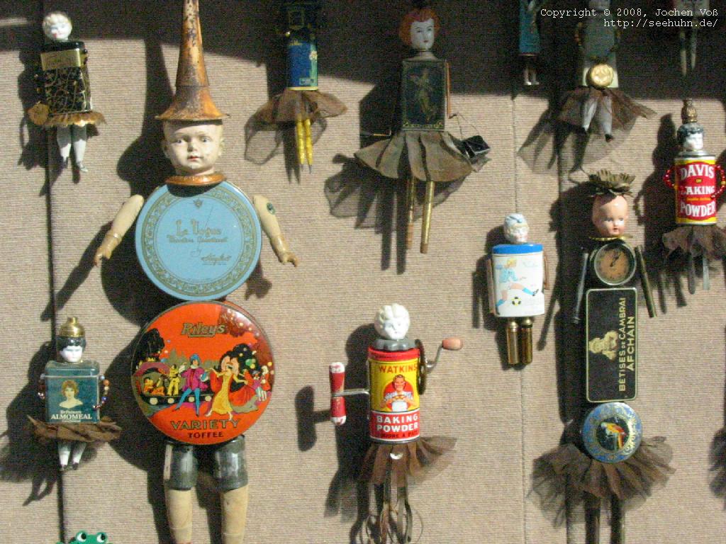 [nice figures made from rubbish]